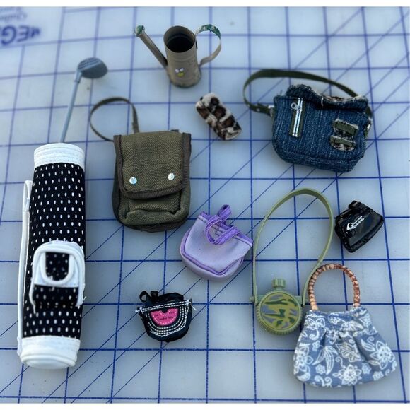 Bratz PURSES BAGS accessories fashion doll bundle vtg 2000 23210 - Picture 1 of 1